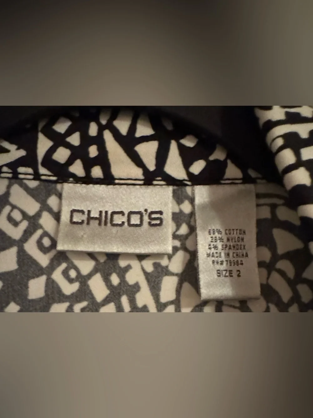 Chico's Black & White Graphic Swirl Button-Down Shirt Jacket - Picture 3 of 11